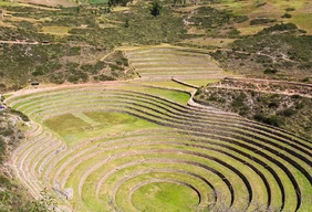 Imagem #9 do Pacote  Grupo Gadotti em Cusco + Machu Picchu no Trem Vistadome + Ollantaytambo e Pisac + Montanhas Coloridas + Salineiras de Maras e Moray 