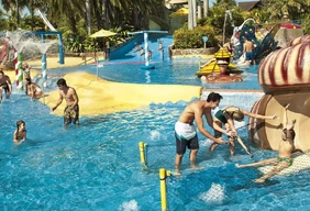 Imagem #11 do Pacote  Fortaleza +  City tour em Fortaleza, com praia do Cumbuco + 1 dia de Beach Park   