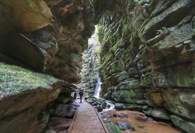 Imagem #2 do Pacote Buraco do Padre + Vila Velha e Curitiba Cultural